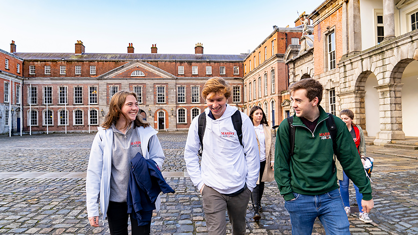 Image of Marist students in Dublin.
